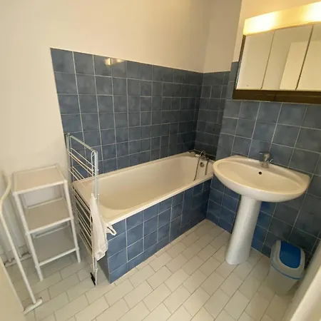 Deux-pieces Sud, Balcon Sur Plage, 4 Pers - Canet-plage - Fr-1-750-24 Apartment *